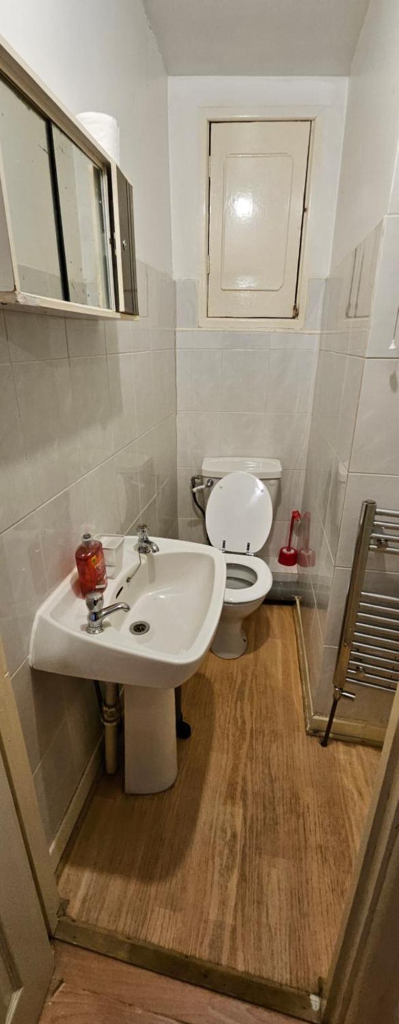 No Frills & Nothing Fancy 1 Bed Studio City Centre คาร์ดิฟฟ์ ภายนอก รูปภาพ